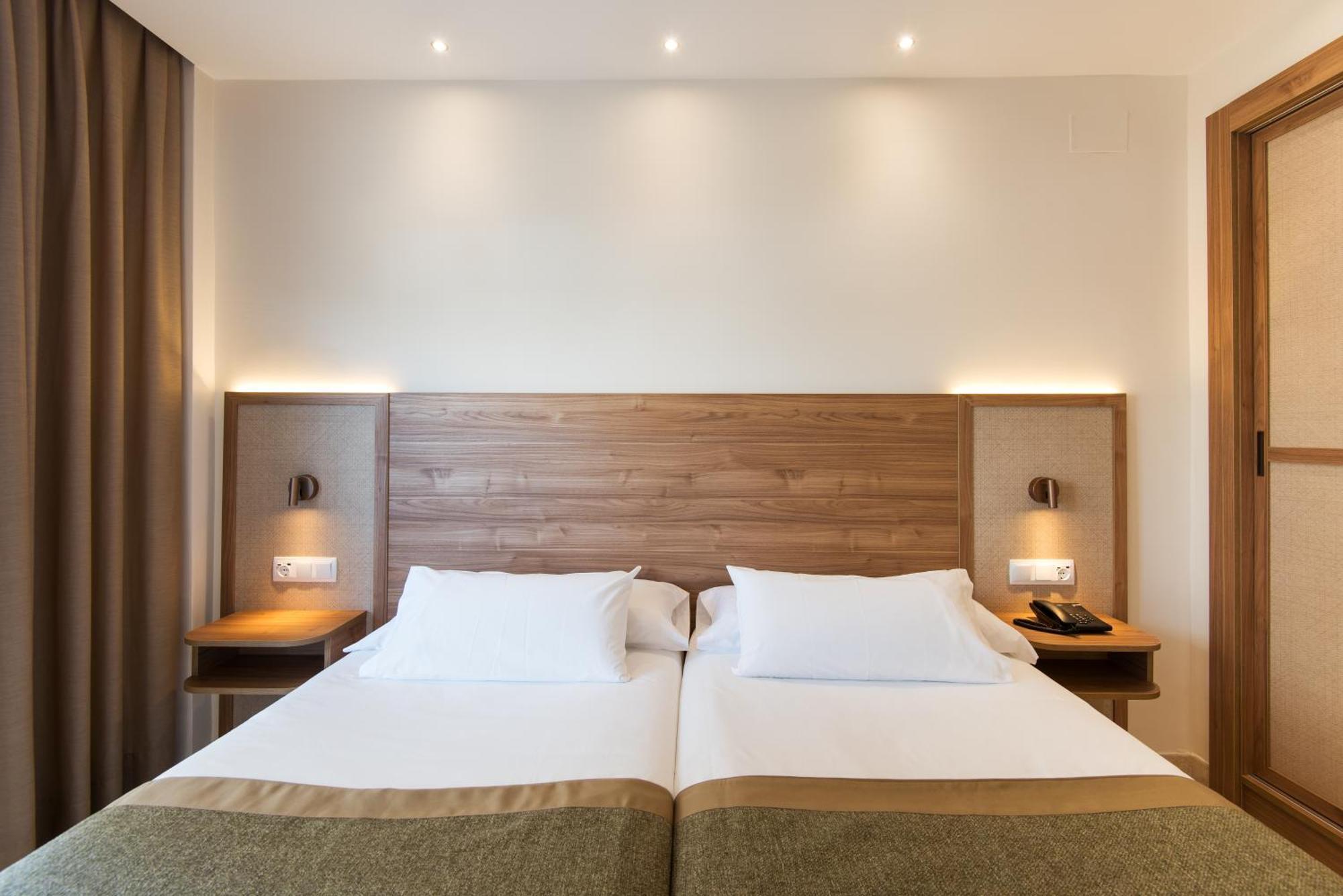 Hotel Tarik Torremolinos Ngoại thất bức ảnh